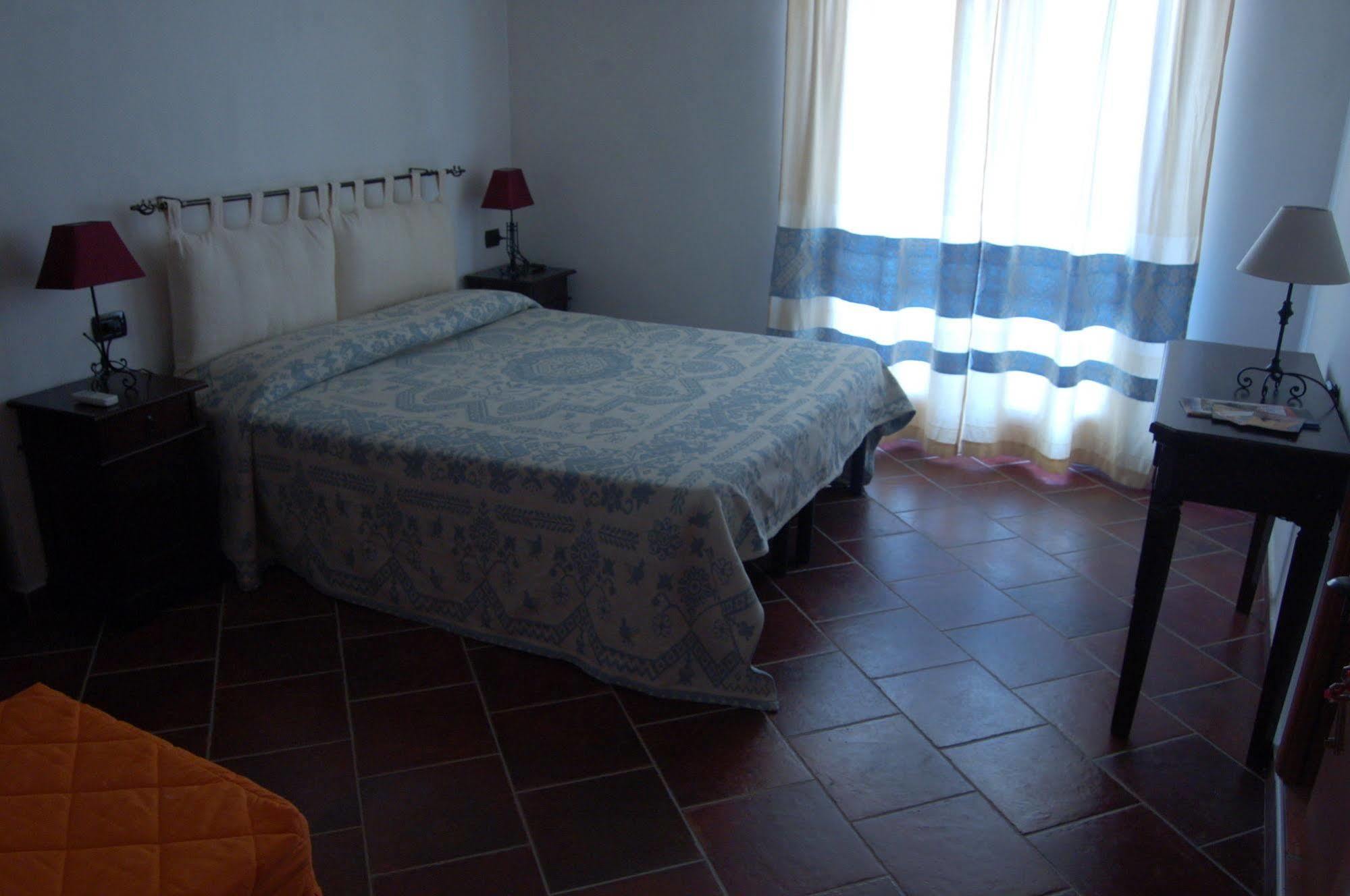 Tipica Sa Corte Locanda *